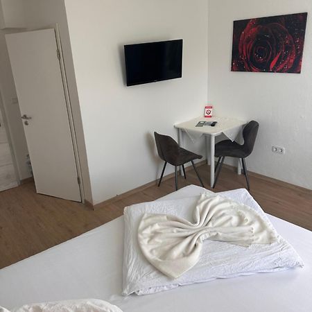 Gaestehaus Uezel Friedrichshafen Buitenkant foto