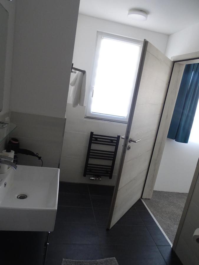 Gaestehaus Uezel Friedrichshafen Buitenkant foto