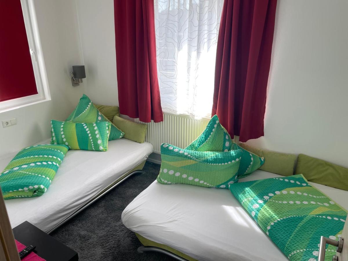 Gaestehaus Uezel Friedrichshafen Buitenkant foto