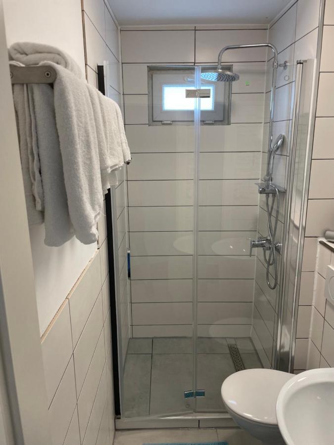 Gaestehaus Uezel Friedrichshafen Buitenkant foto