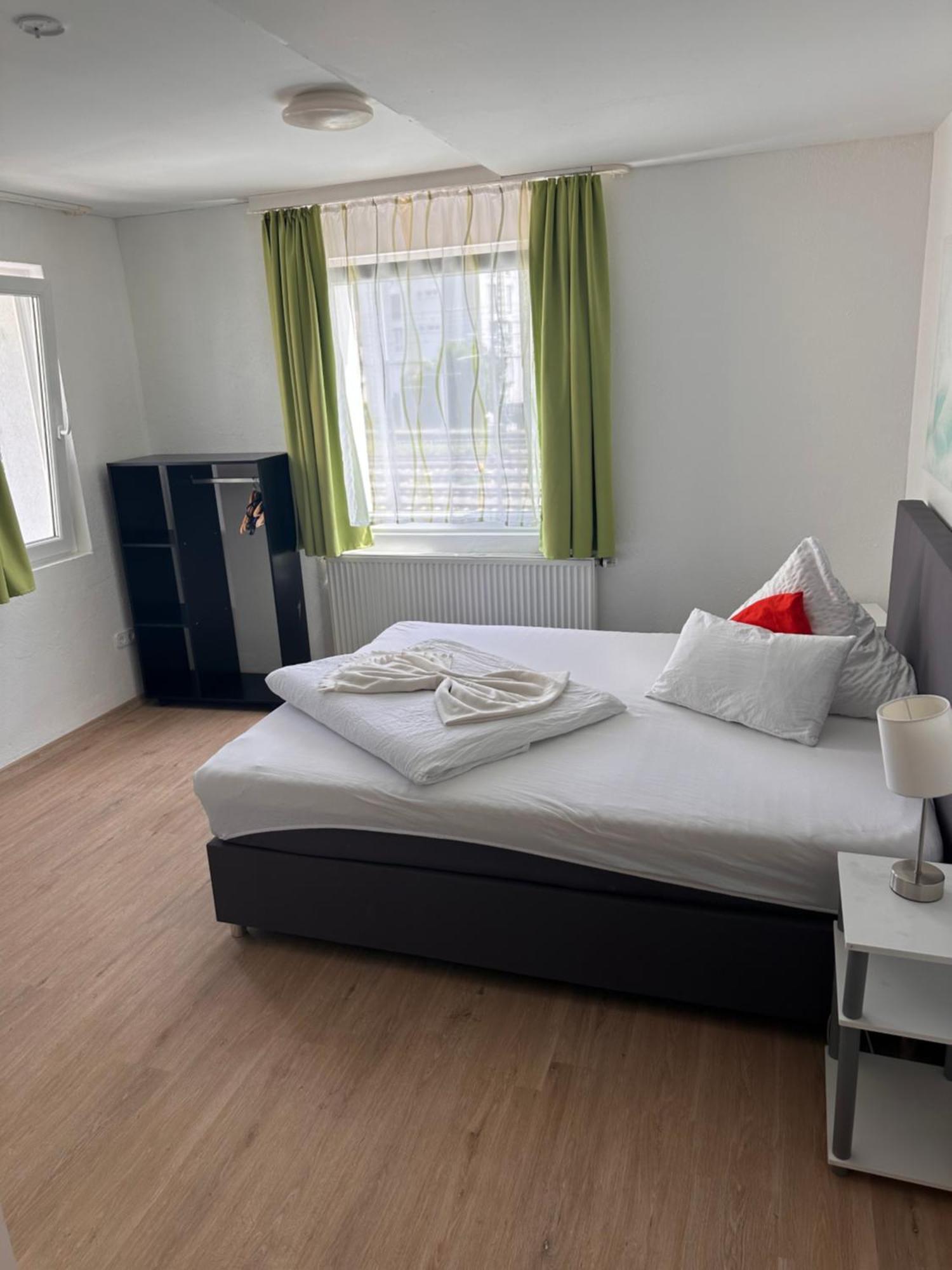 Gaestehaus Uezel Friedrichshafen Buitenkant foto