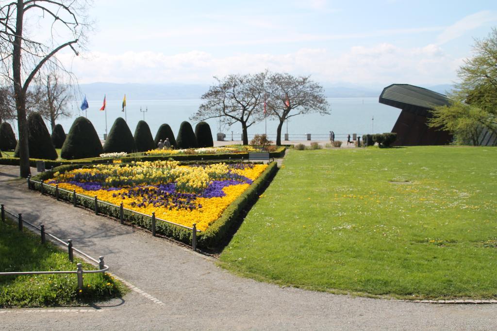 Gaestehaus Uezel Friedrichshafen Buitenkant foto
